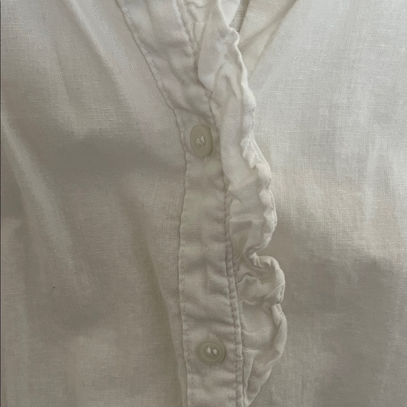 H&M Women's White Ruffled Button-Up Top - Picture 3 of 4